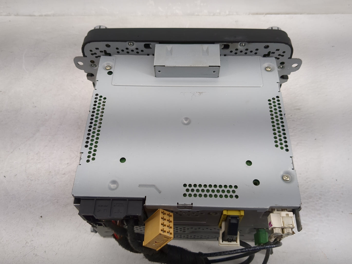 2012-2015 Volkswagen Passat Radio AM FM Cd Player Receiver Replacement P/N:1K0 035 188 F 1K0 035 164 F Fits OEM Used Auto Pa