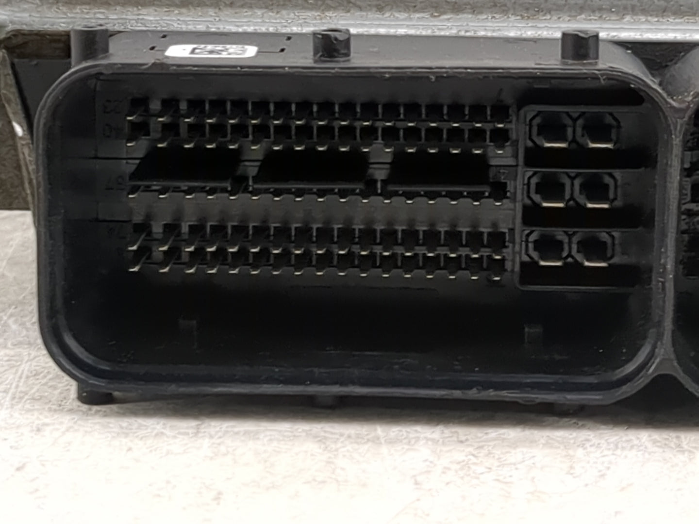 2015 Volkswagen Passat PCM Engine Control Computer ECU ECM PCU OEM P/N:06K906071K 06K907425C, A2C85200400KAE01 Fits OEM Used