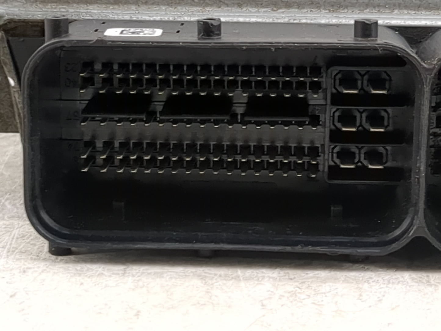 2015 Volkswagen Passat PCM Engine Control Computer ECU ECM PCU OEM P/N:06K906071K 06K907425C, A2C85200400KAE01 Fits OEM Used