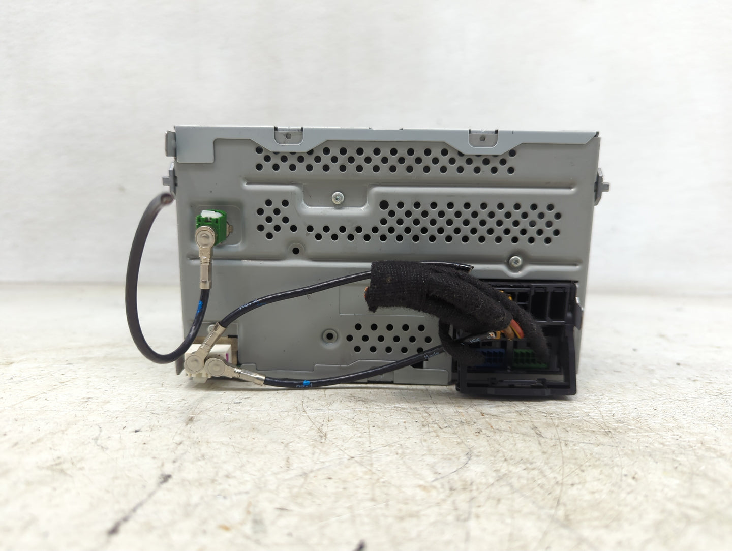 2012-2015 Volkswagen Passat Radio AM FM Cd Player Receiver Replacement P/N:1K0 035 164 F Fits Fits 2011 2012 2013 2014 2015 