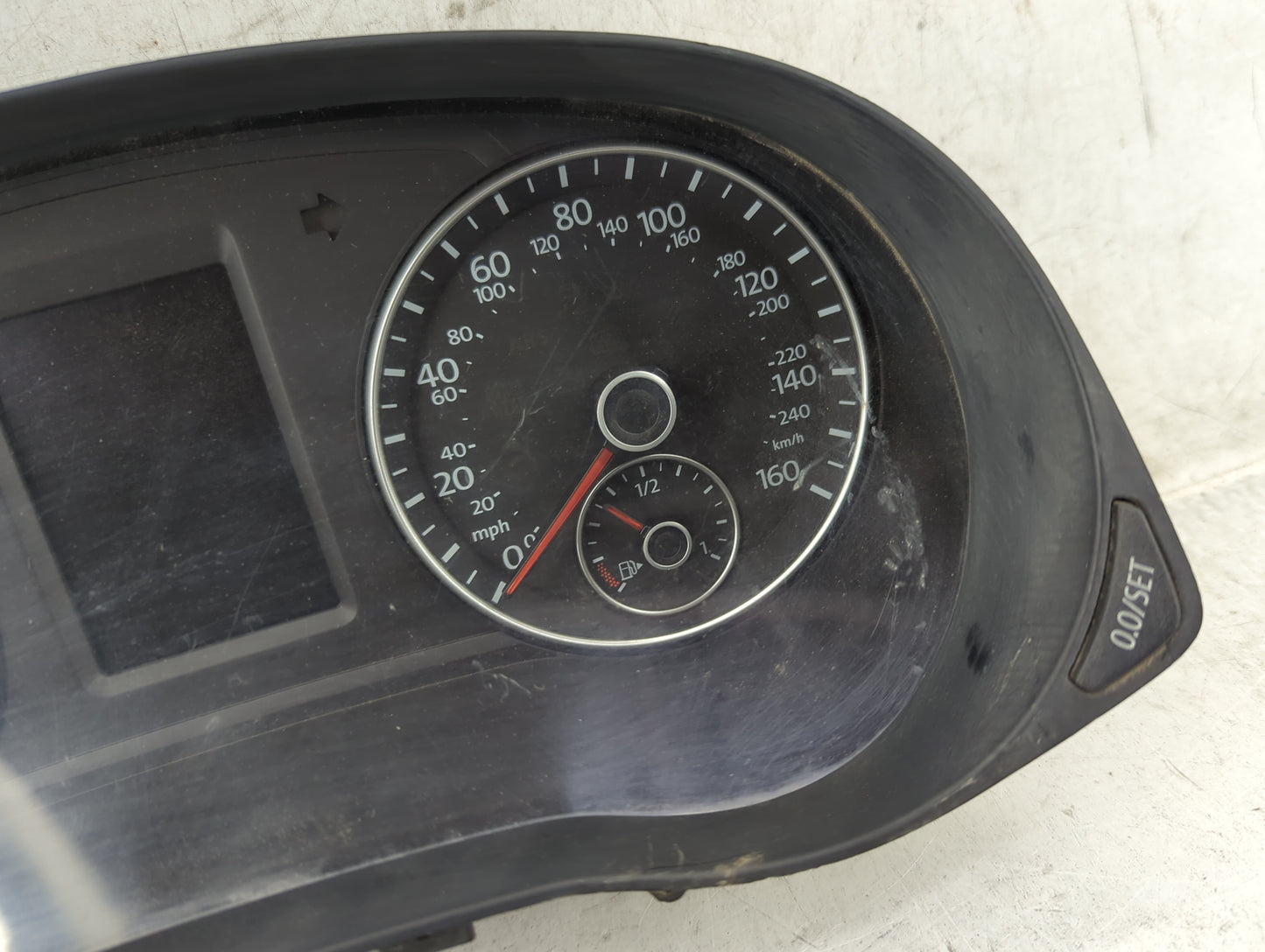 2015-2019 Volkswagen Passat Instrument Cluster Speedometer Gauges P/N:561920970G A2C53465890 Fits Fits 2015 2016 2017 2018 2