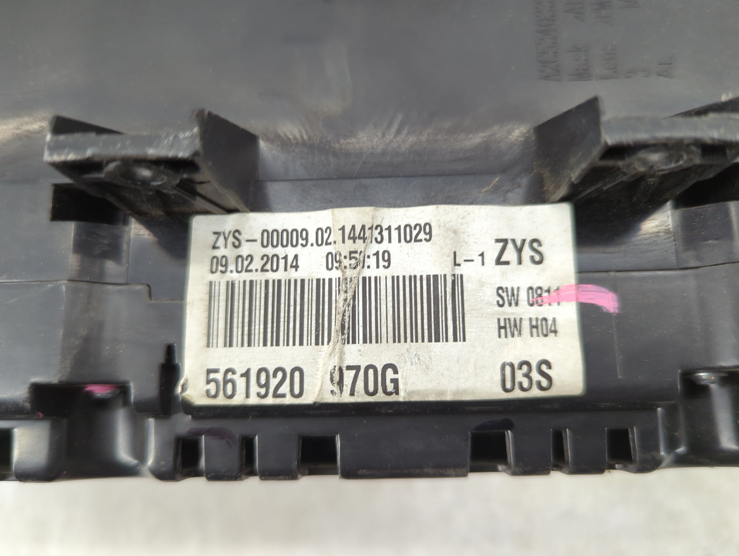 2015-2019 Volkswagen Passat Instrument Cluster Speedometer Gauges P/N:561920970G A2C53465890 Fits Fits 2015 2016 2017 2018 2
