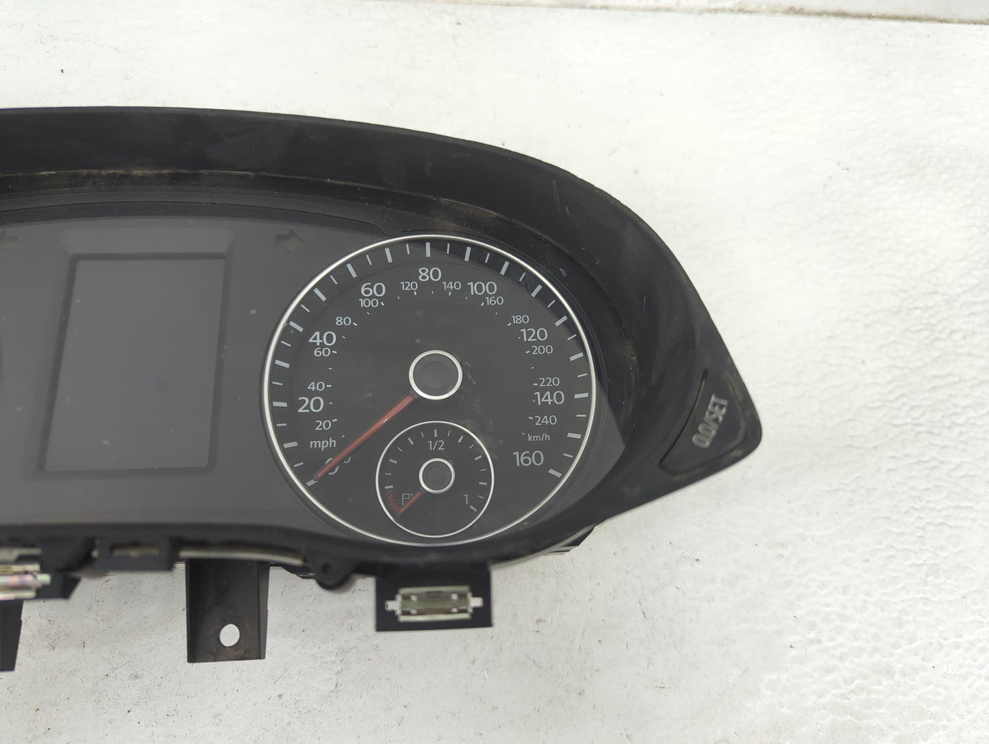 2015 Volkswagen Passat Instrument Cluster Speedometer Gauges P/N:A2C85648700 VW561920960D, 7901084472 Fits OEM Used Auto Par