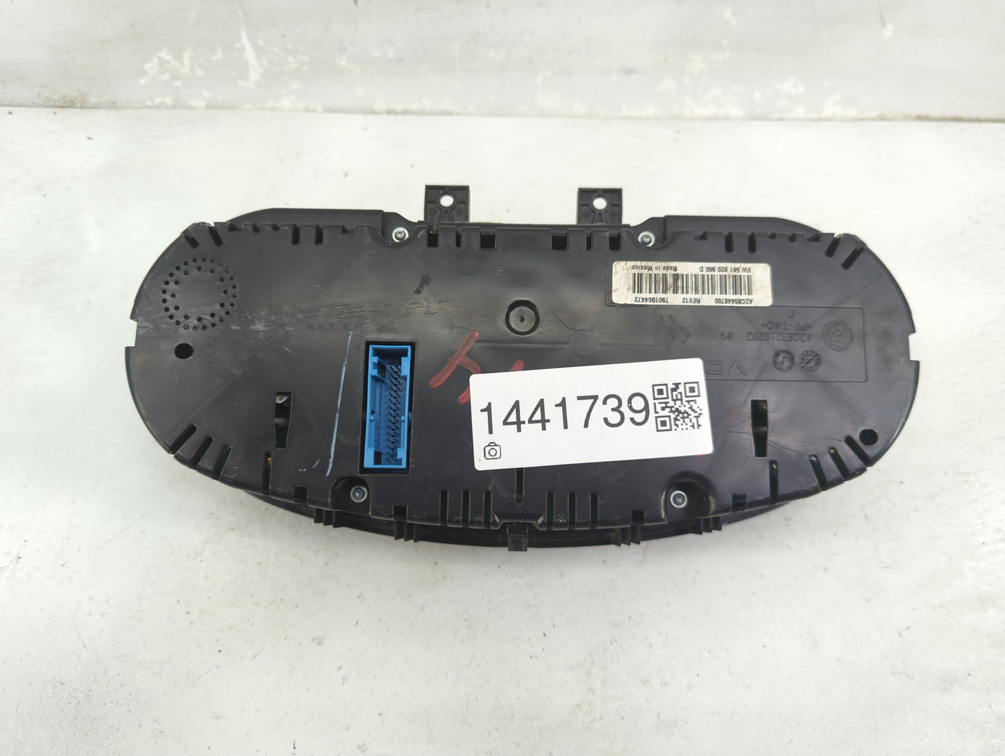 2015 Volkswagen Passat Instrument Cluster Speedometer Gauges P/N:A2C85648700 VW561920960D, 7901084472 Fits OEM Used Auto Par