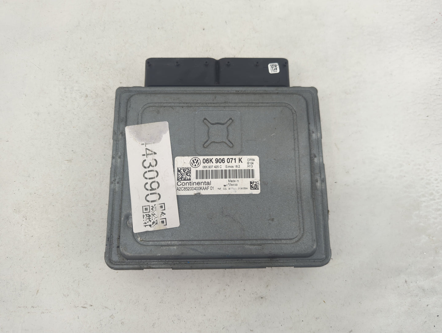 2015 Volkswagen Passat PCM Engine Control Computer ECU ECM PCU OEM P/N:06K 906 071 K Fits OEM Used Auto Parts - Oemusedautop