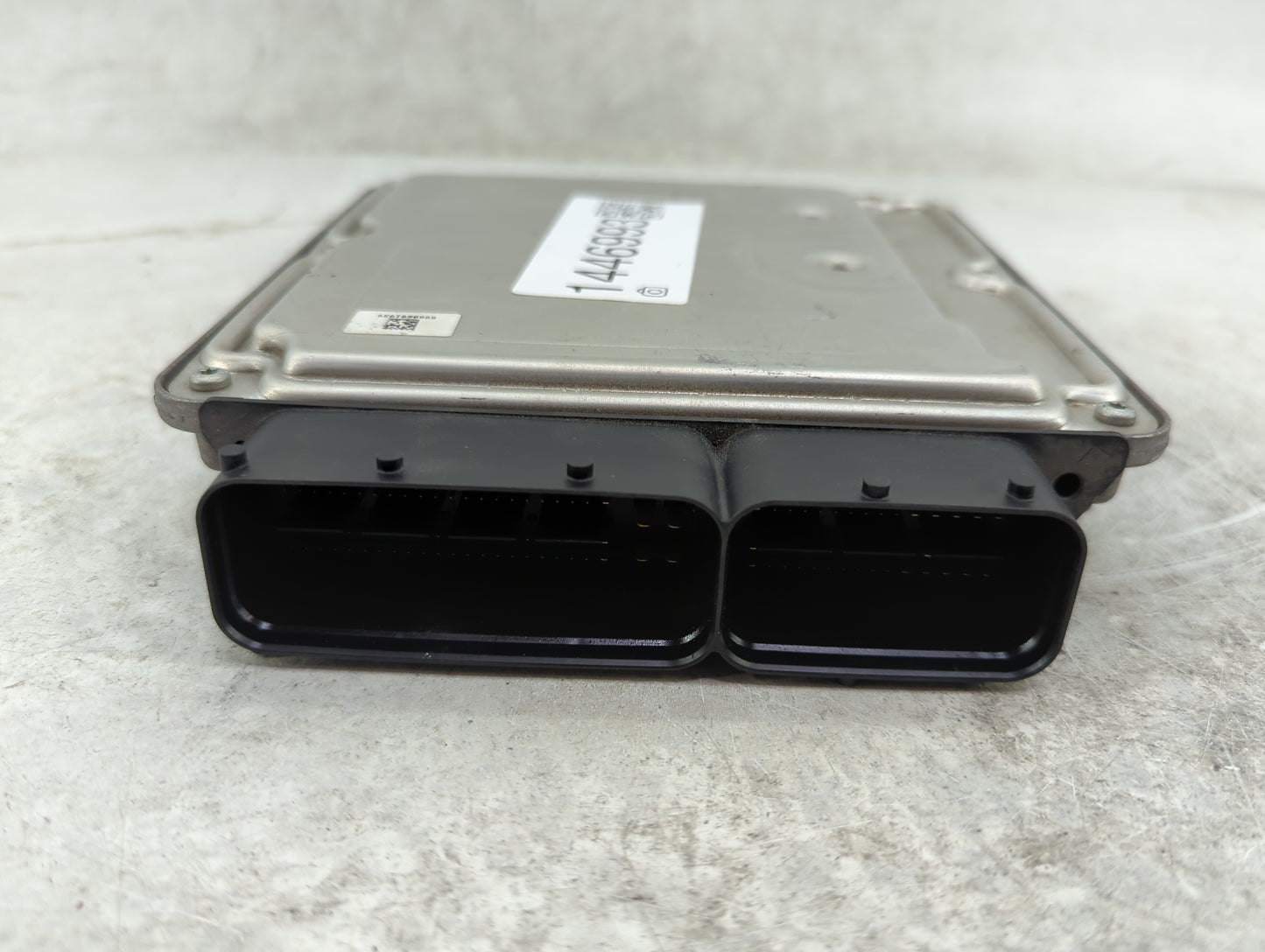 2015 Volkswagen Passat PCM Engine Control Computer ECU ECM PCU OEM P/N:04L906016AF 0281031057, 1039578954, 04L907309K Fits O