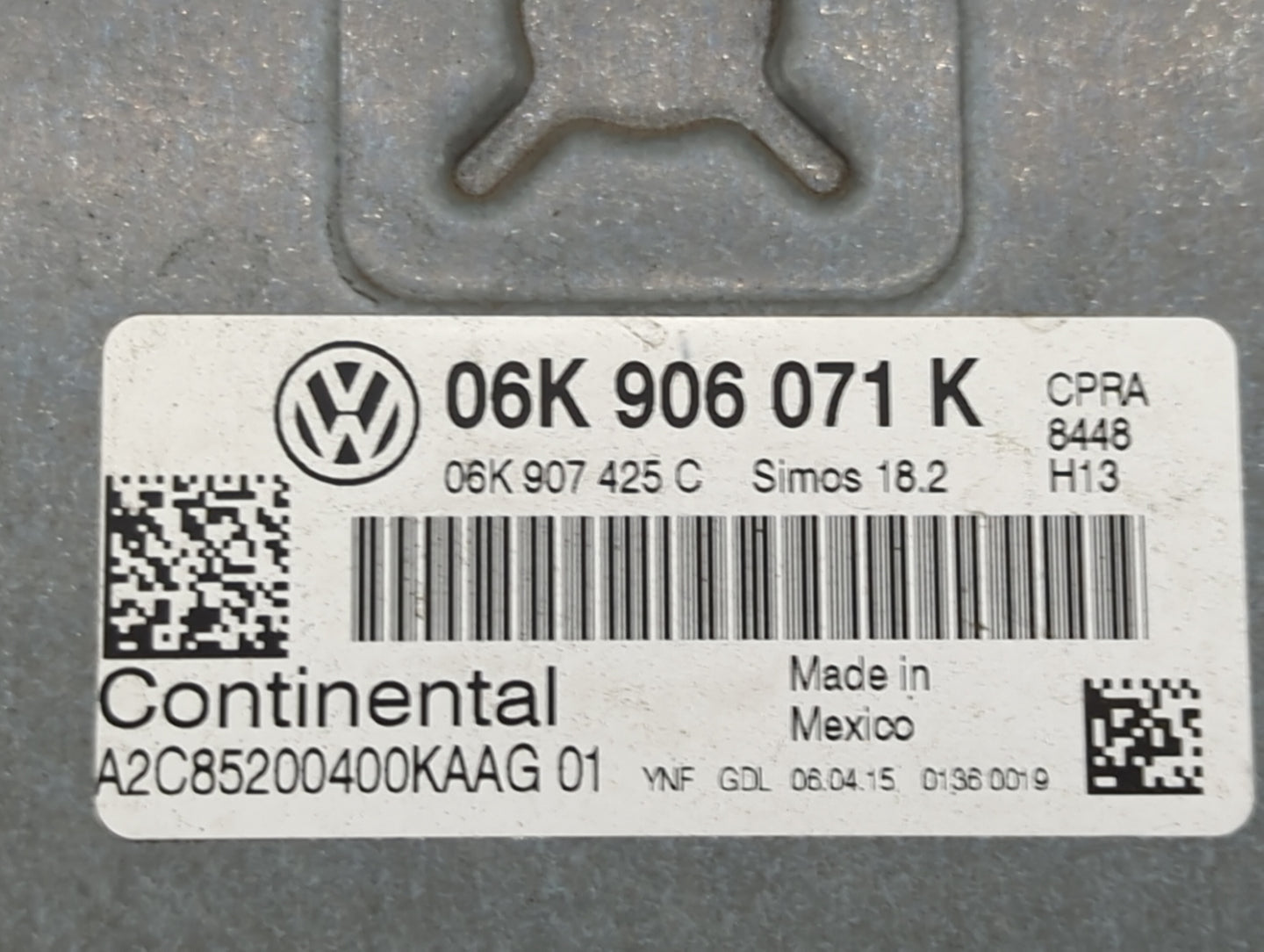 2015 Volkswagen Passat PCM Engine Control Computer ECU ECM PCU OEM P/N:06K 906 071 K Fits OEM Used Auto Parts - Oemusedautop