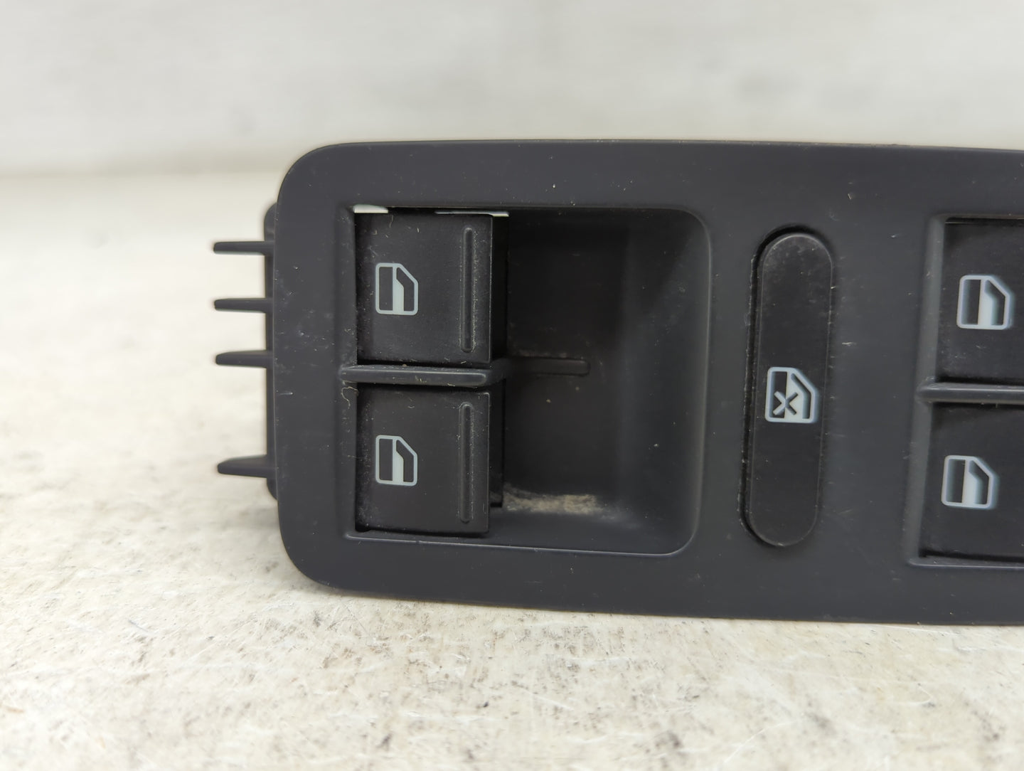 2006-2020 Volkswagen Passat Master Power Window Switch Replacement Driver Side Left P/N:561.867.375 561867375 Fits OEM Used 