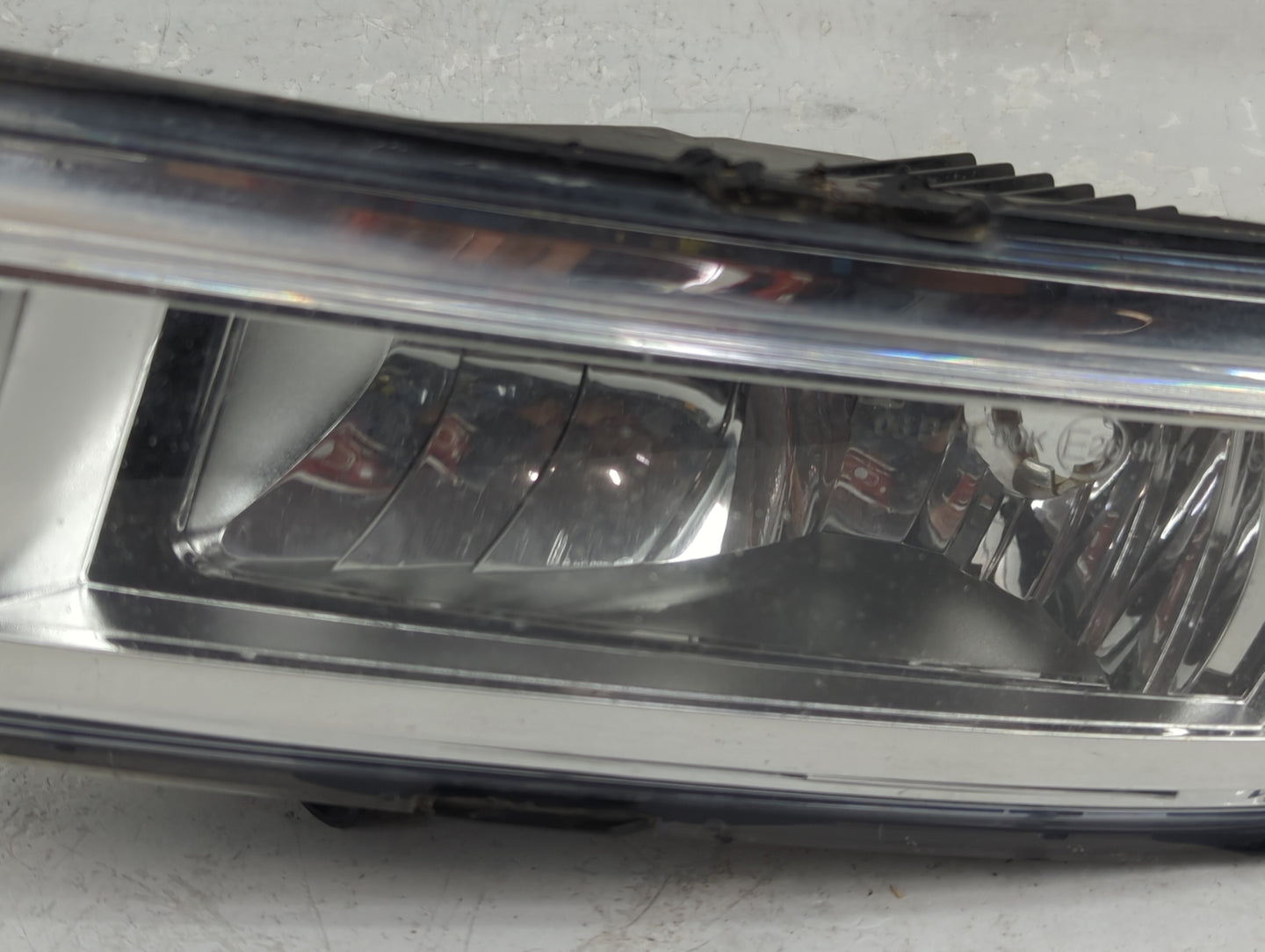 2014-2015 Volkswagen Passat Driver Left Oem Fog Light Lamp Black - Oemusedautoparts1.com