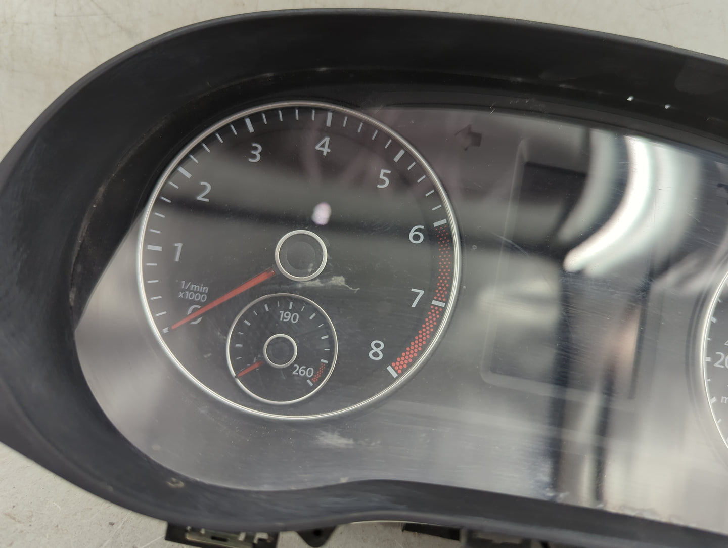 2015-2019 Volkswagen Passat Instrument Cluster Speedometer Gauges P/N:561920960D A2C85648700 Miles: Fits OEM Used Auto Parts