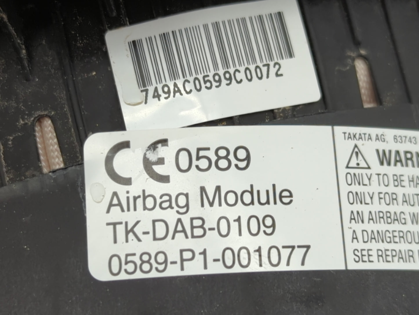 2012-2015 Volkswagen Passat Air Bag Driver Left Steering Wheel Mounted 1466062 - Oemusedautoparts1.com