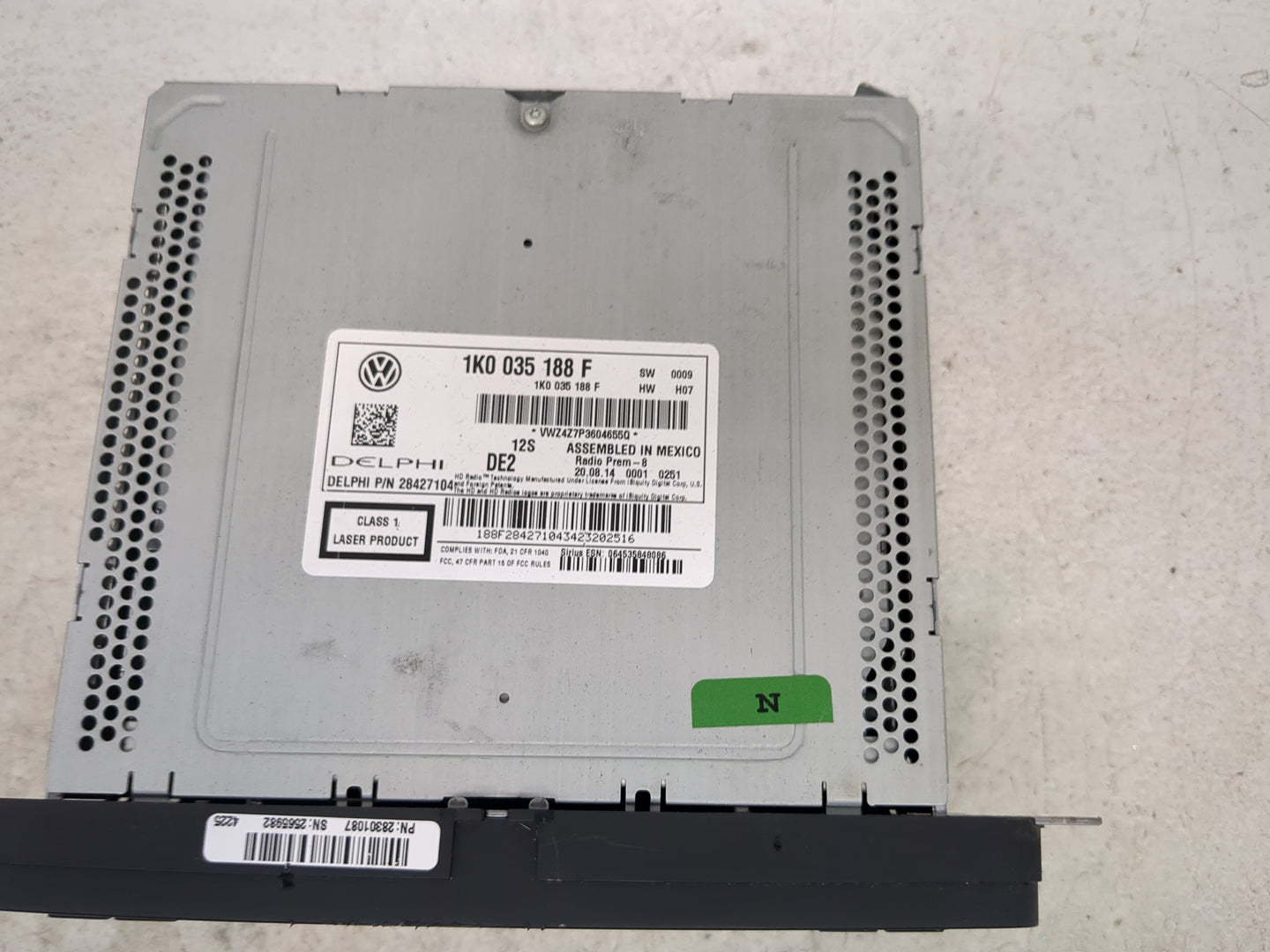 2013-2015 Volkswagen Passat Radio AM FM Cd Player Receiver Replacement P/N:1K0035188F 28427104 Fits Fits 2013 2014 2015 2016