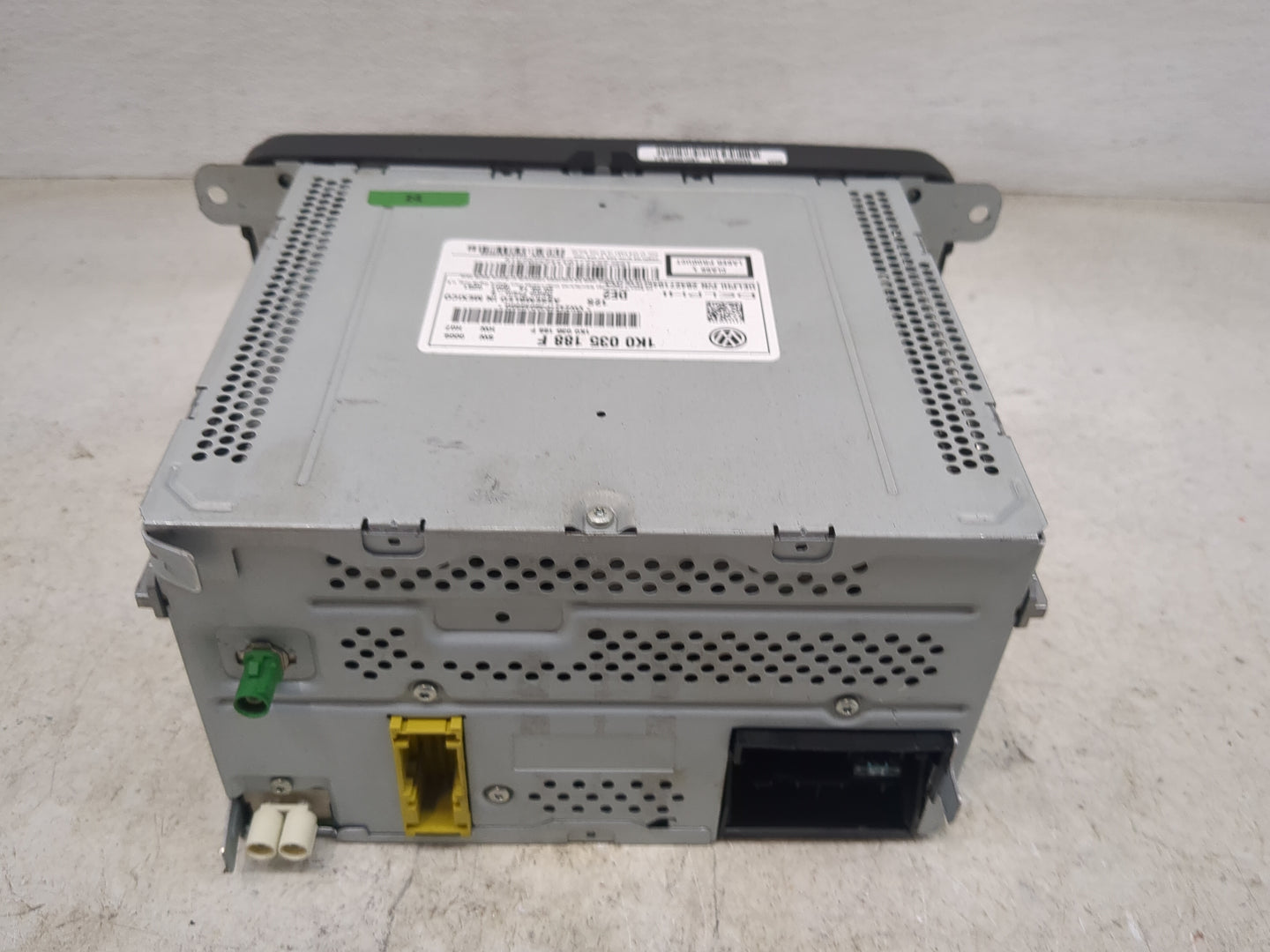 2013-2015 Volkswagen Passat Radio AM FM Cd Player Receiver Replacement P/N:1K0035188F 28427104 Fits Fits 2013 2014 2015 2016