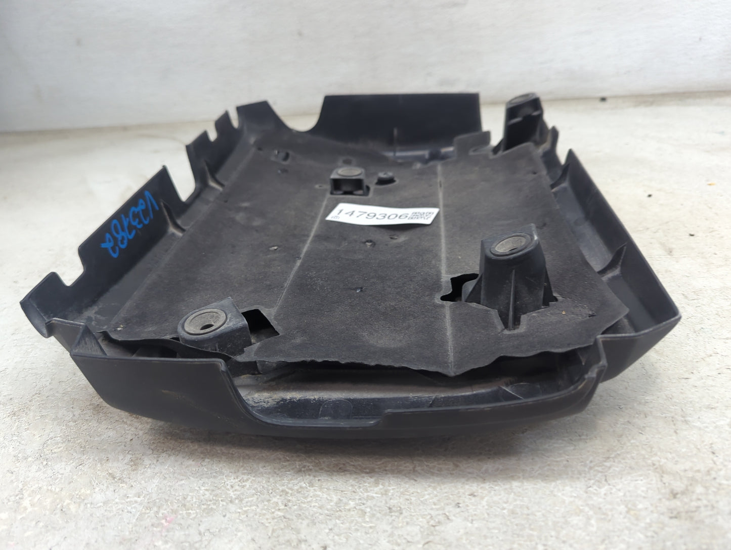 2015 Volkswagen Passat Engine Cover - Oemusedautoparts1.com