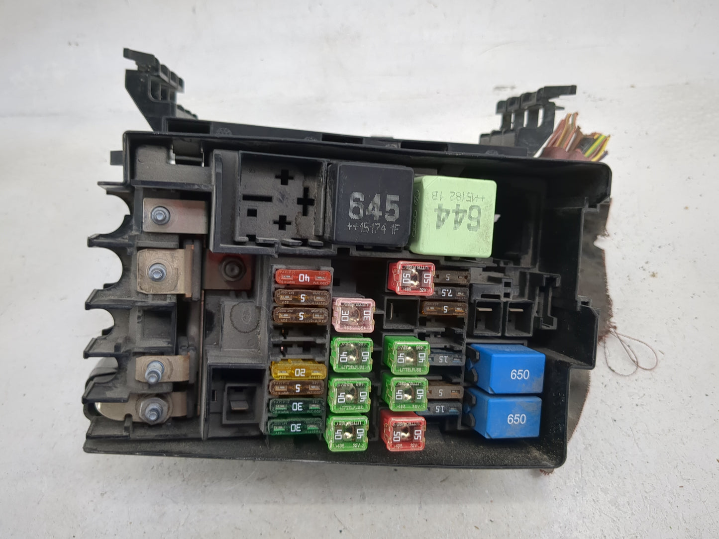 2012-2020 Volkswagen Passat Fusebox Fuse Box Panel Relay Module P/N:52E00138000 Fits OEM Used Auto Parts - Oemusedautoparts1