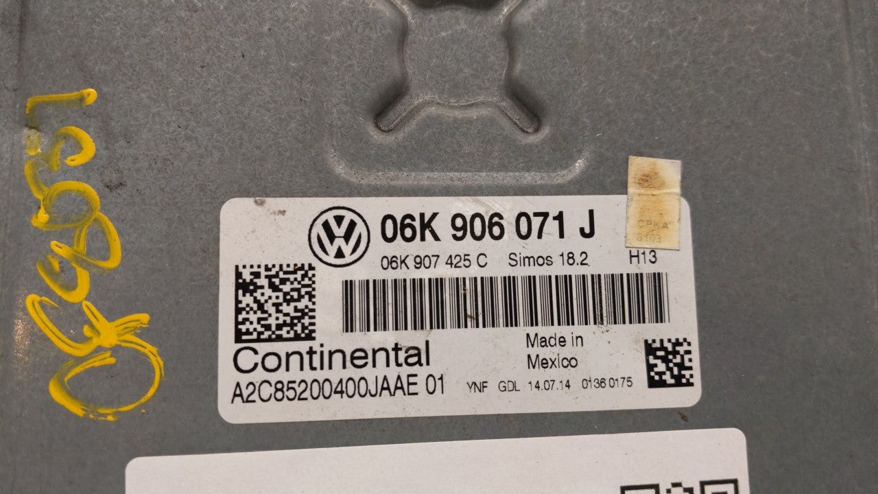 2015 Volkswagen Passat PCM Engine Control Computer ECU ECM PCU OEM P/N:06K 906 071 J 06K 907 425 C Fits OEM Used Auto Parts 