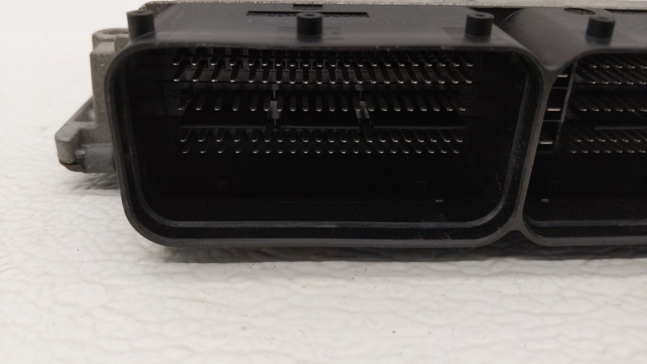 2015 Volkswagen Passat PCM Engine Control Computer ECU ECM PCU OEM P/N:06K 906 071 J 06K 907 425 C Fits OEM Used Auto Parts 