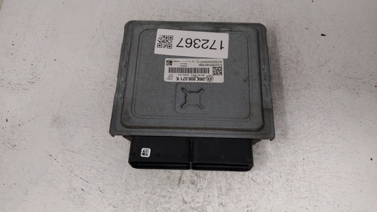 2015 Volkswagen Passat PCM Engine Control Computer ECU ECM PCU OEM P/N:06K 906 071 K Fits OEM Used Auto Parts - Oemusedautop