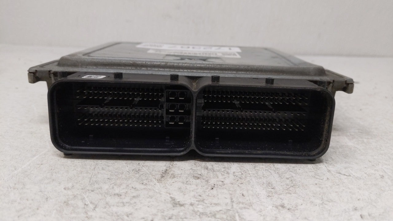 2015 Volkswagen Passat PCM Engine Control Computer ECU ECM PCU OEM P/N:06K 906 071 K Fits OEM Used Auto Parts - Oemusedautop