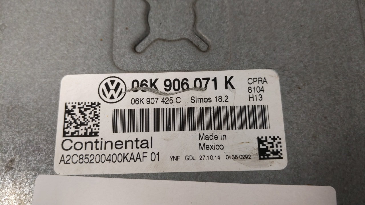 2015 Volkswagen Passat PCM Engine Control Computer ECU ECM PCU OEM P/N:06K 906 071 K Fits OEM Used Auto Parts - Oemusedautop