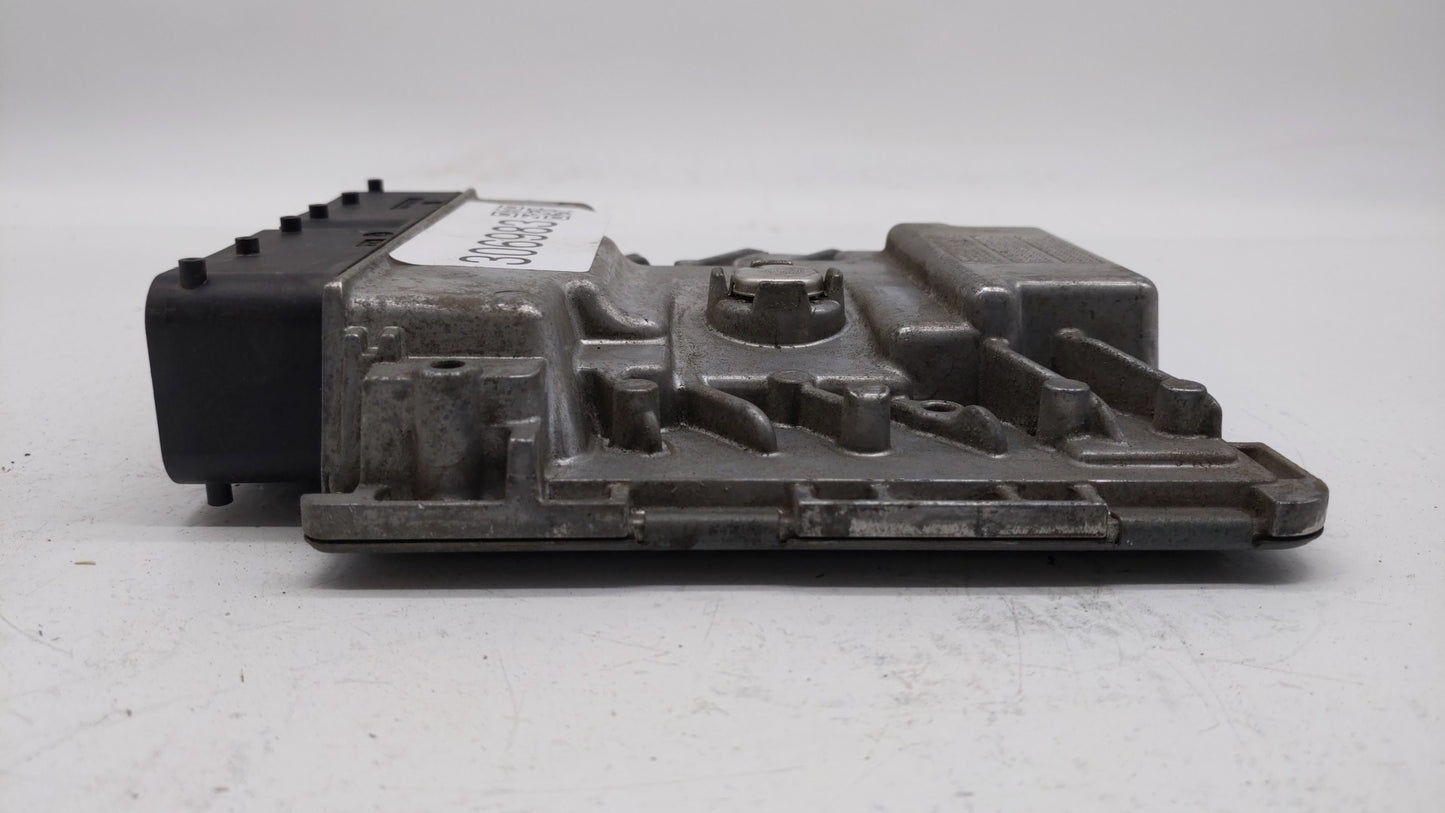 2015 Volkswagen Passat PCM Engine Control Computer ECU ECM PCU OEM P/N:06K 906 071 K Fits OEM Used Auto Parts - Oemusedautop