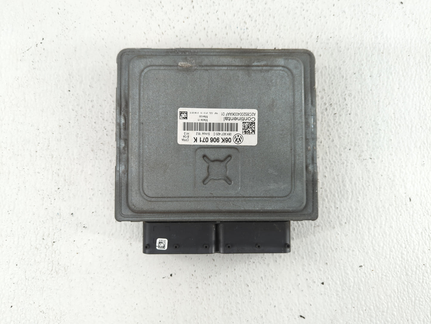 2015 Volkswagen Passat PCM Engine Control Computer ECU ECM PCU OEM P/N:06K 906 071 K Fits OEM Used Auto Parts - Oemusedautop
