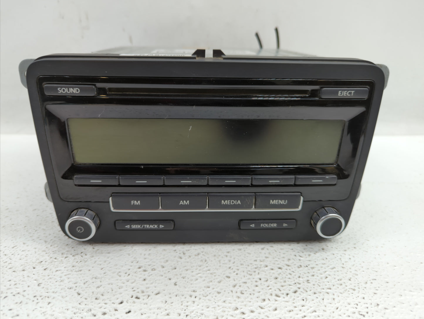 2012-2015 Volkswagen Passat Am Fm Cd Player Radio Receiver - Oemusedautoparts1.com