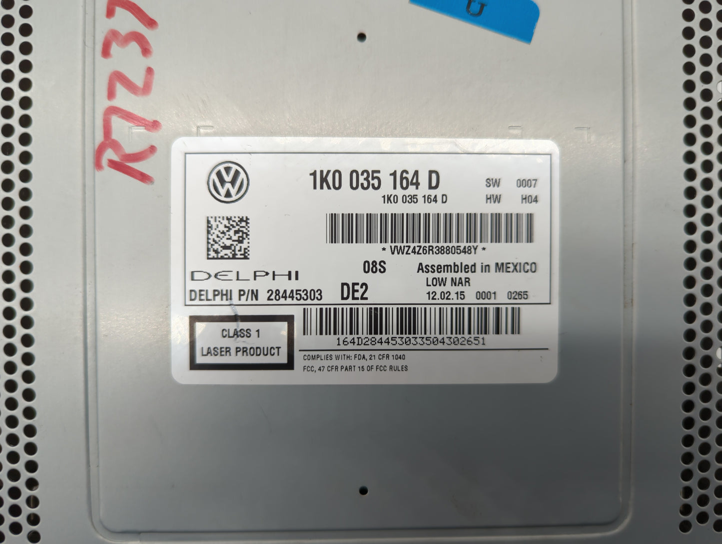 2012-2015 Volkswagen Passat Radio AM FM Cd Player Receiver Replacement P/N:1K0035164D 1K0 035 164 D Fits OEM Used Auto Parts
