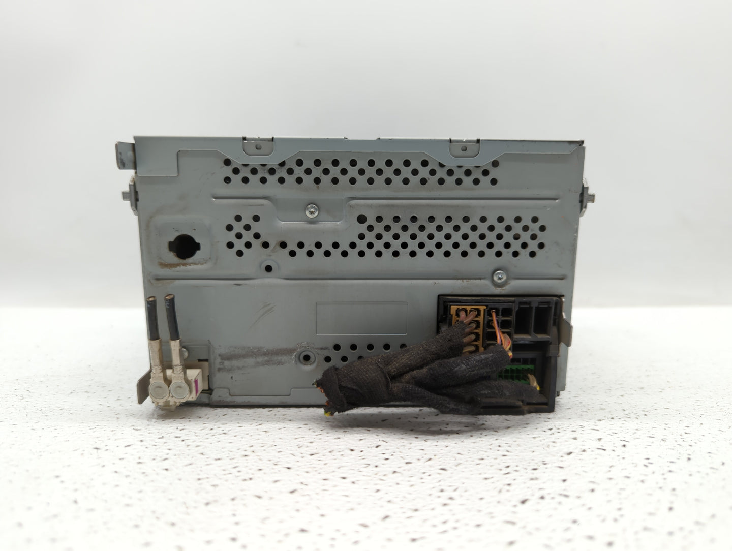 2012-2015 Volkswagen Passat Radio AM FM Cd Player Receiver Replacement P/N:1K0035164D 1K0 035 164 D Fits OEM Used Auto Parts
