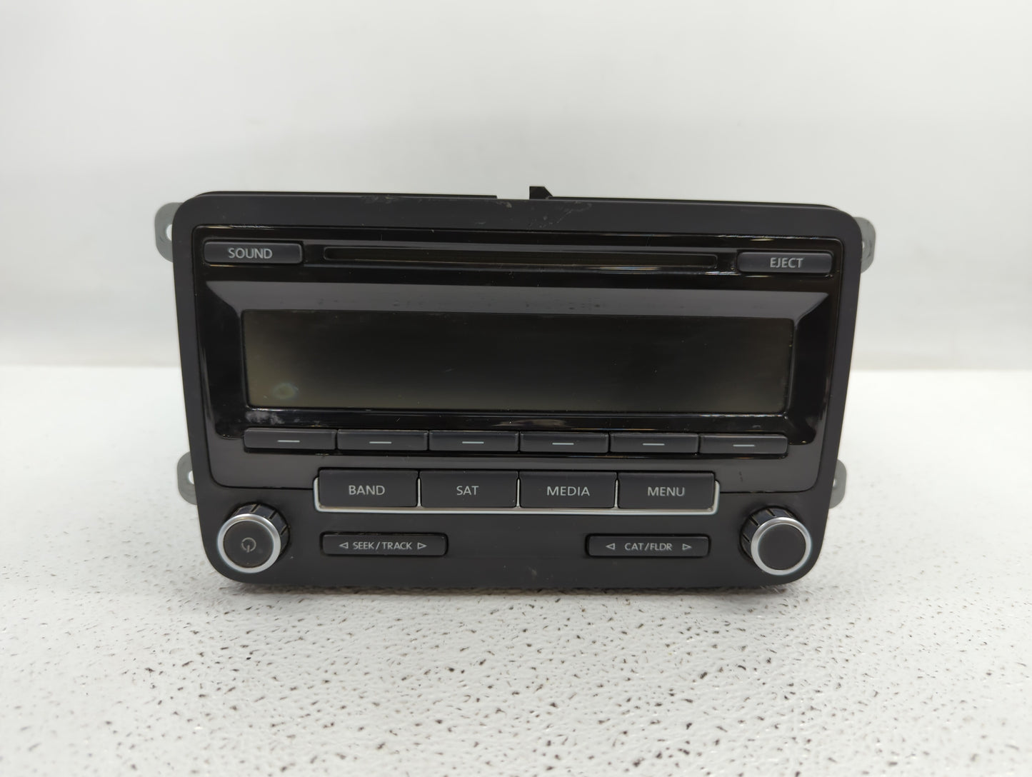2013-2015 Volkswagen Passat Radio AM FM Cd Player Receiver Replacement P/N:1K0035164F 1K0 035 164 F Fits Fits 2013 2014 2015