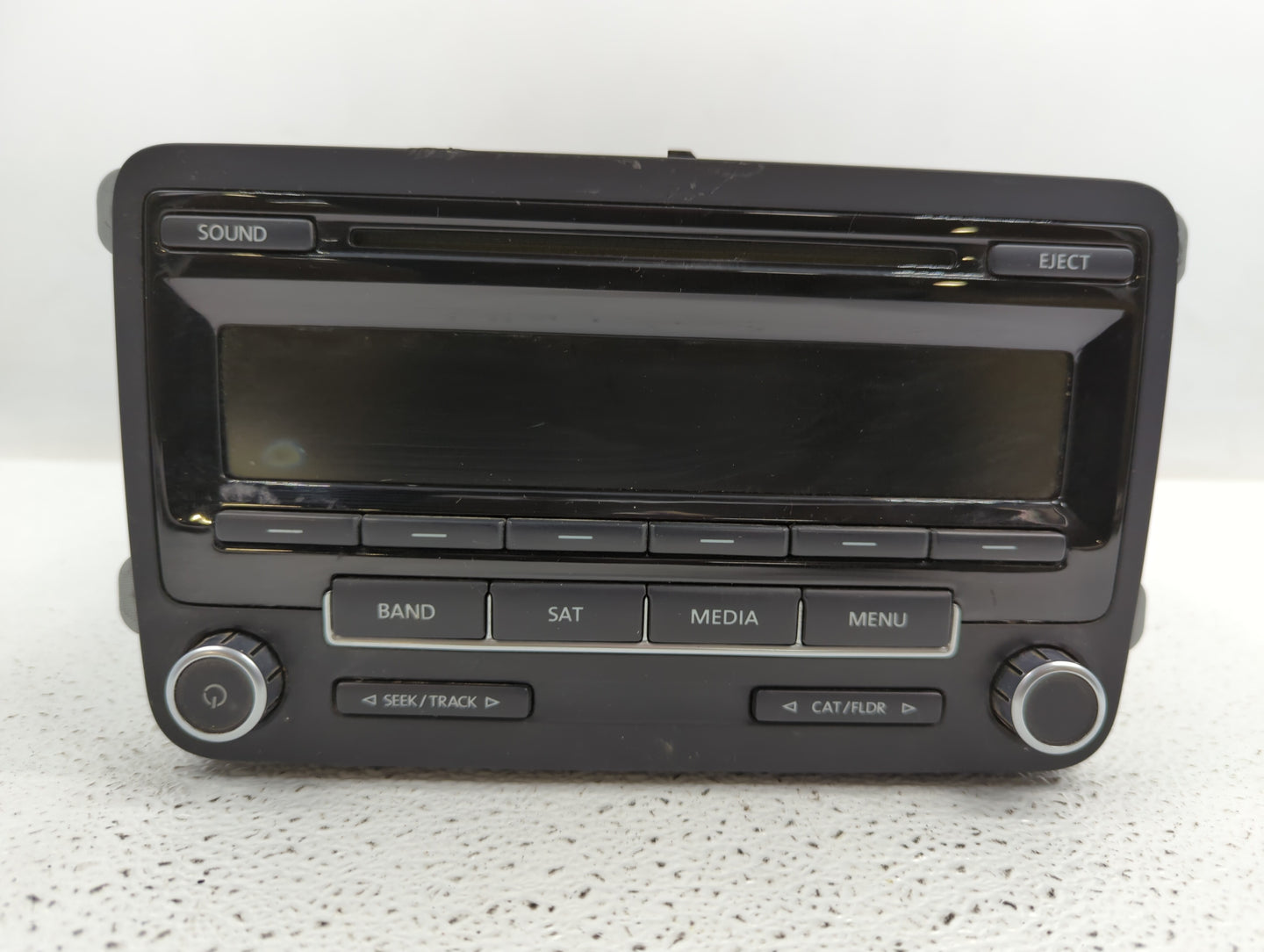 2013-2015 Volkswagen Passat Radio AM FM Cd Player Receiver Replacement P/N:1K0035164F 1K0 035 164 F Fits Fits 2013 2014 2015