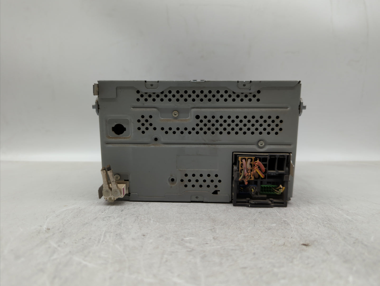 2012-2015 Volkswagen Passat Radio AM FM Cd Player Receiver Replacement P/N:1K0035164D 1K0 035 164 D Fits OEM Used Auto Parts