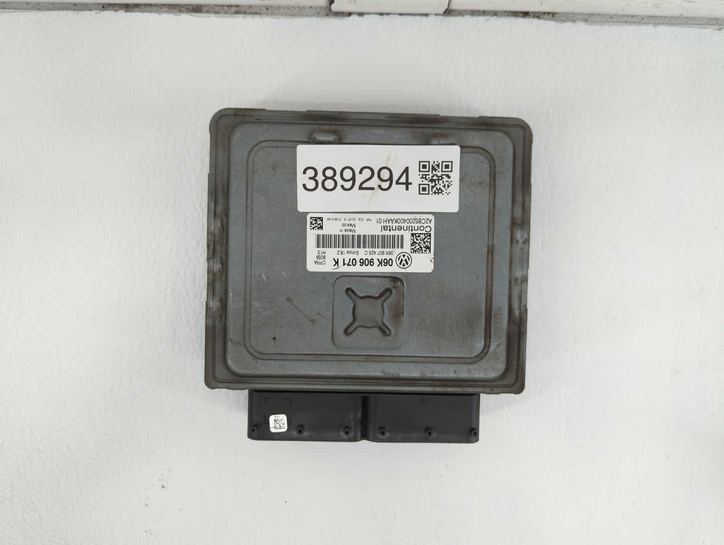 2015 Volkswagen Passat PCM Engine Control Computer ECU ECM PCU OEM P/N:06K 906 071 K Fits OEM Used Auto Parts - Oemusedautop