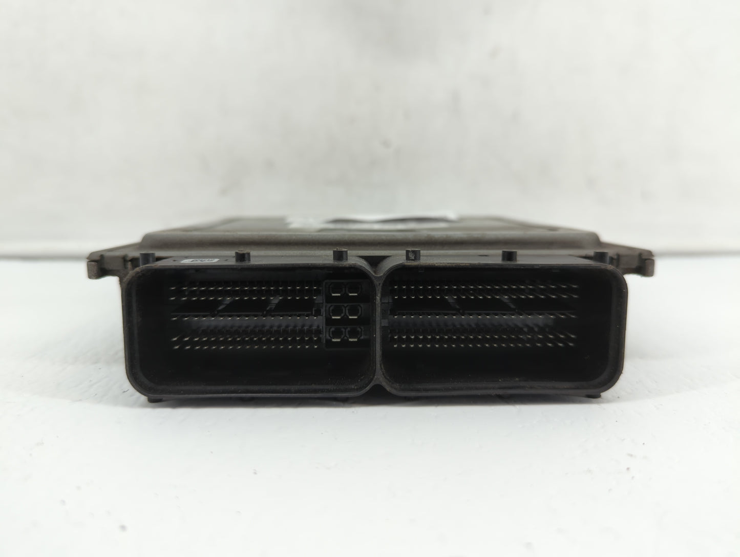 2015 Volkswagen Passat PCM Engine Control Computer ECU ECM PCU OEM P/N:06K 906 071 K Fits OEM Used Auto Parts - Oemusedautop
