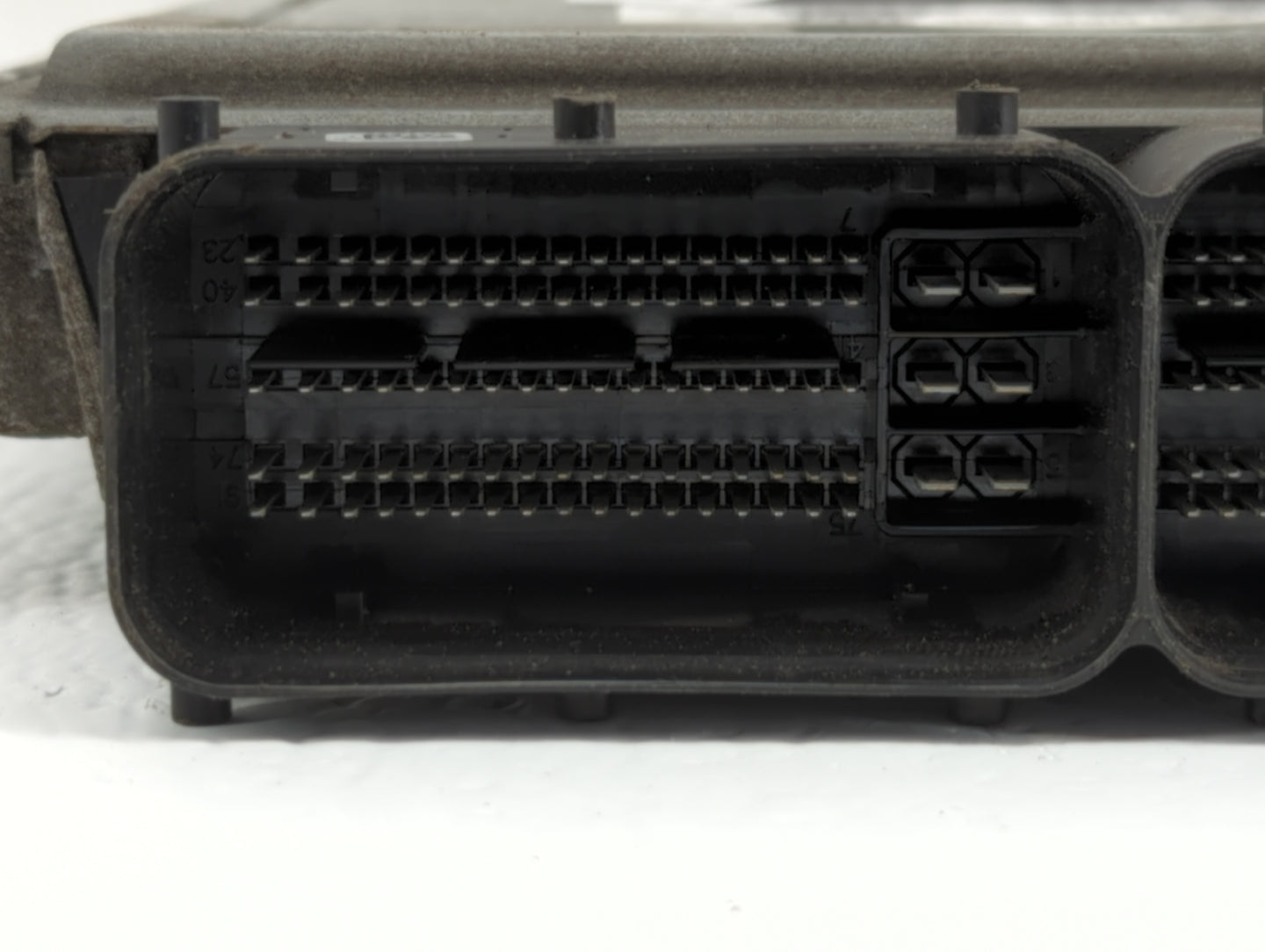 2015 Volkswagen Passat PCM Engine Control Computer ECU ECM PCU OEM P/N:06K 906 071 K Fits OEM Used Auto Parts - Oemusedautop