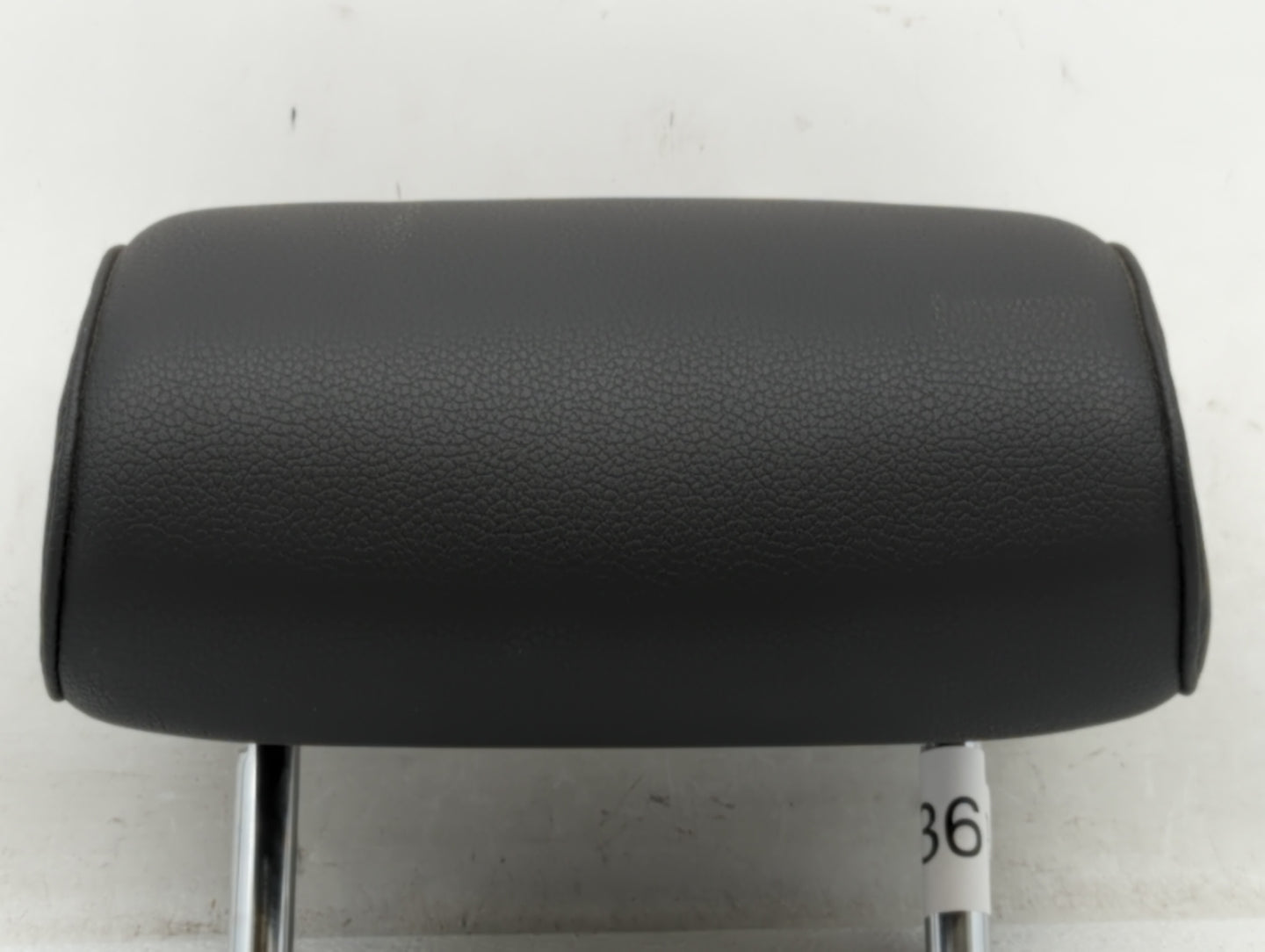 2012-2015 Volkswagen Passat Headrest Head Rest Rear Center Seat Fits Fits 2012 2013 2014 2015 OEM Used Auto Parts - Oemuseda