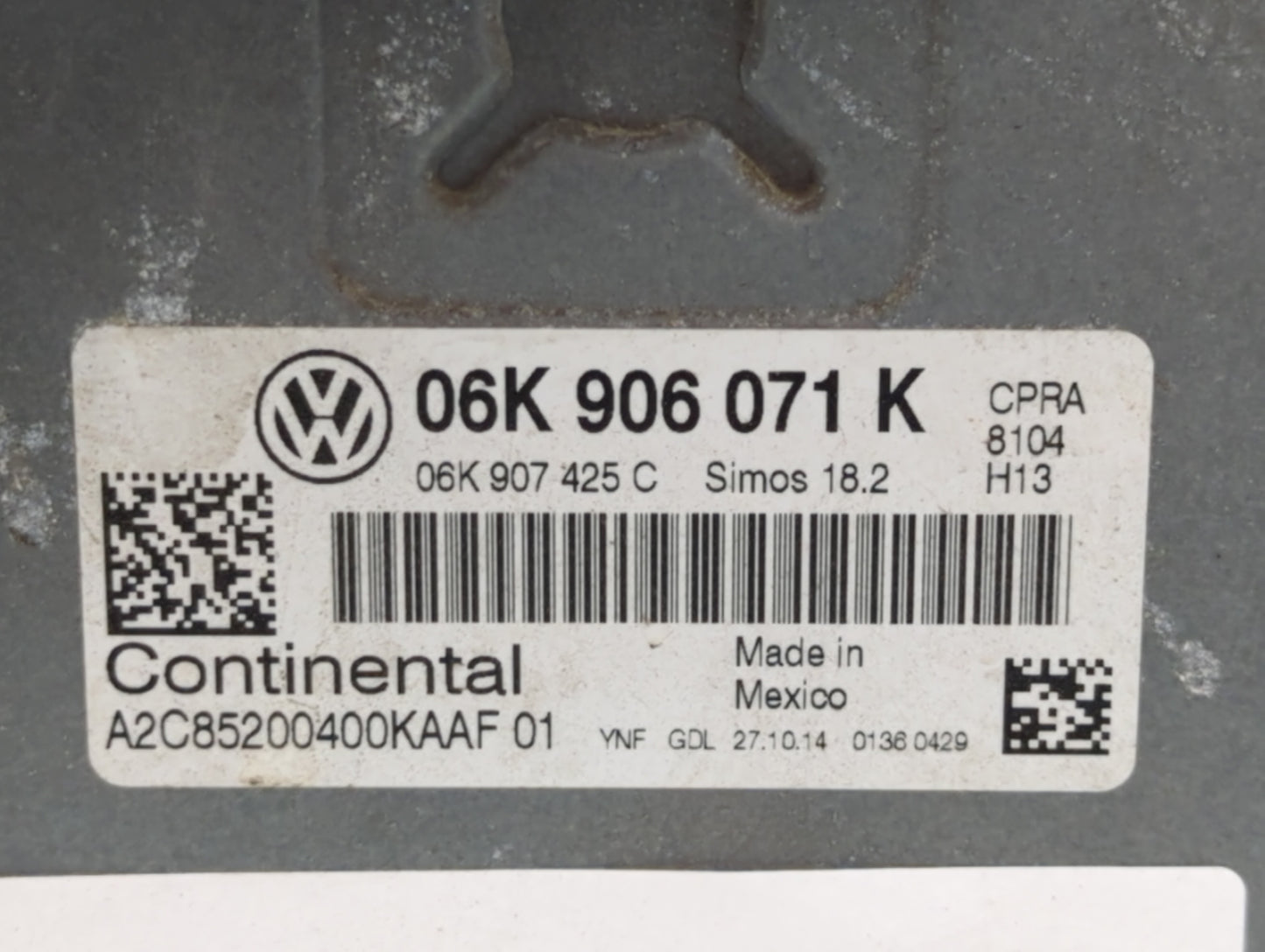2015 Volkswagen Passat PCM Engine Control Computer ECU ECM PCU OEM P/N:06K 906 071 K Fits OEM Used Auto Parts - Oemusedautop