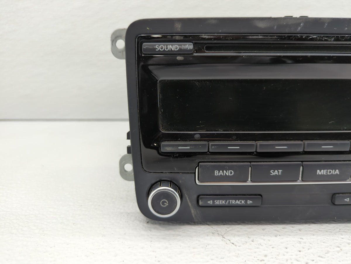 2012-2015 Volkswagen Passat Am Fm Cd Player Radio Receiver 451334 - Oemusedautoparts1.com