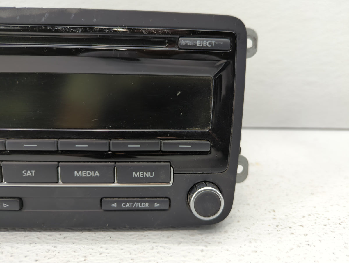 2012-2015 Volkswagen Passat Am Fm Cd Player Radio Receiver 451334 - Oemusedautoparts1.com