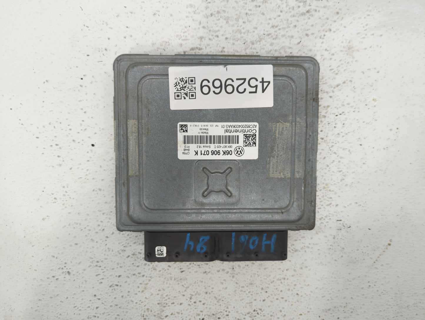 2015 Volkswagen Passat PCM Engine Control Computer ECU ECM PCU OEM P/N:06K 906 071 K Fits OEM Used Auto Parts - Oemusedautop