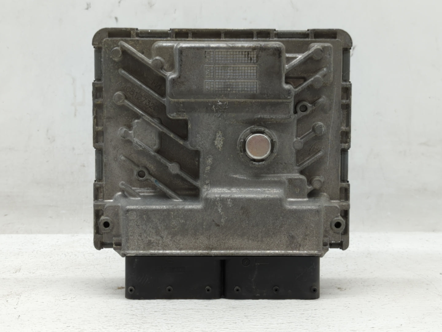 2015 Volkswagen Passat PCM Engine Control Computer ECU ECM PCU OEM P/N:06K 906 071 K Fits OEM Used Auto Parts - Oemusedautop