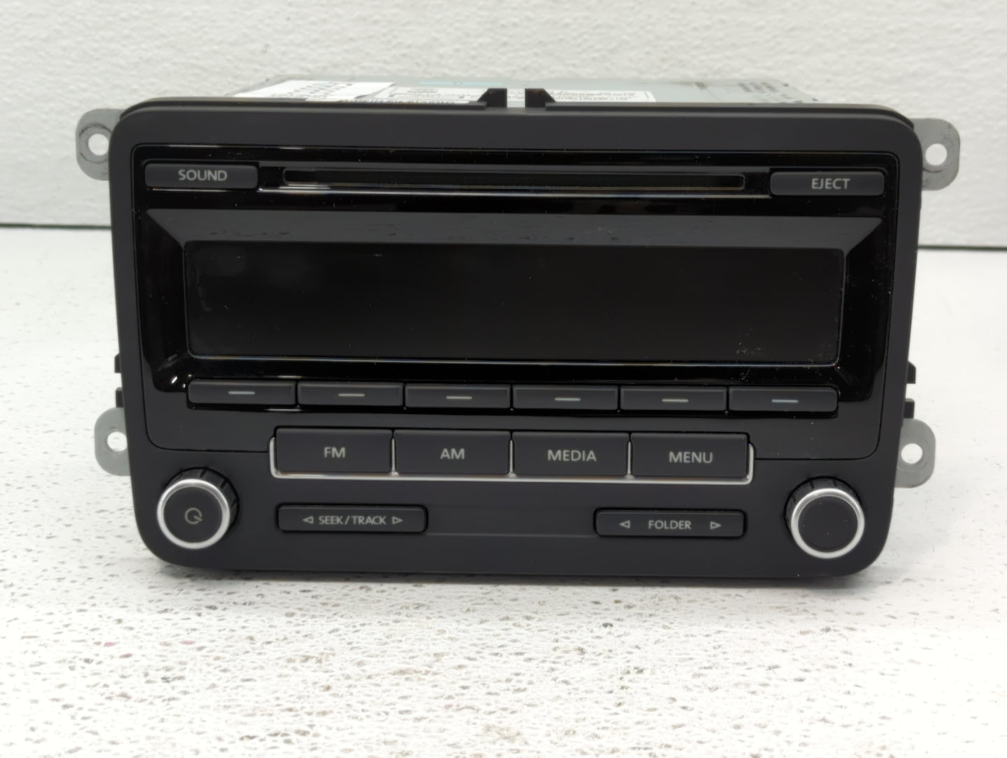 2012-2015 Volkswagen Passat Am Fm Cd Player Radio Receiver - Oemusedautoparts1.com
