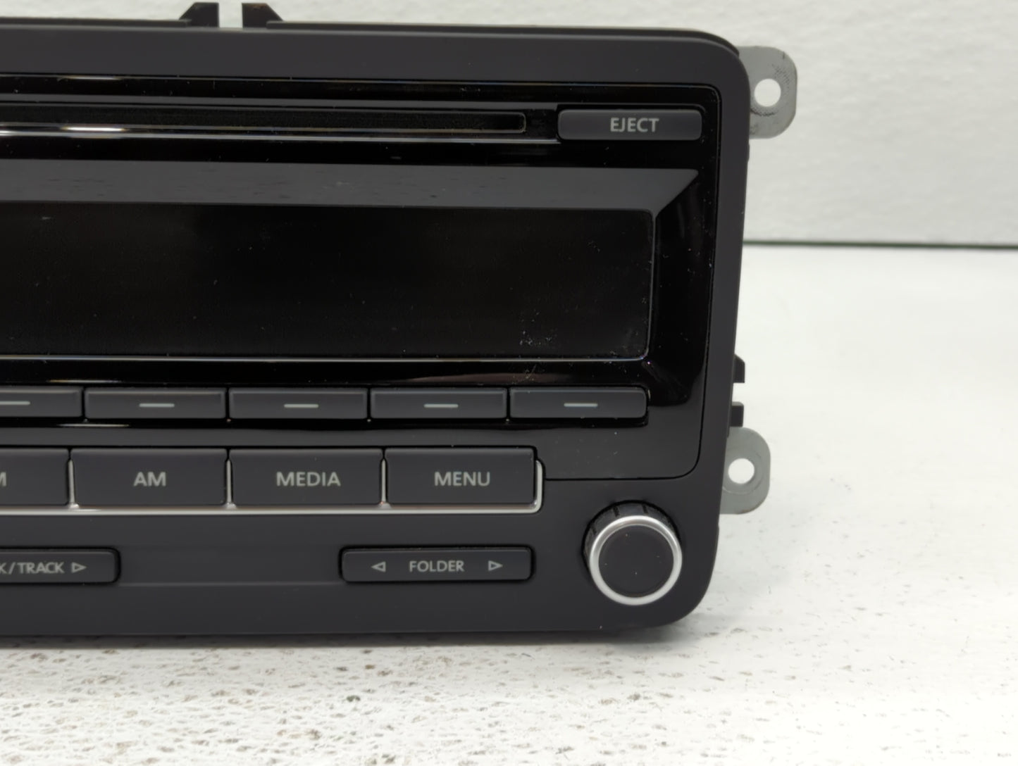 2012-2015 Volkswagen Passat Am Fm Cd Player Radio Receiver - Oemusedautoparts1.com