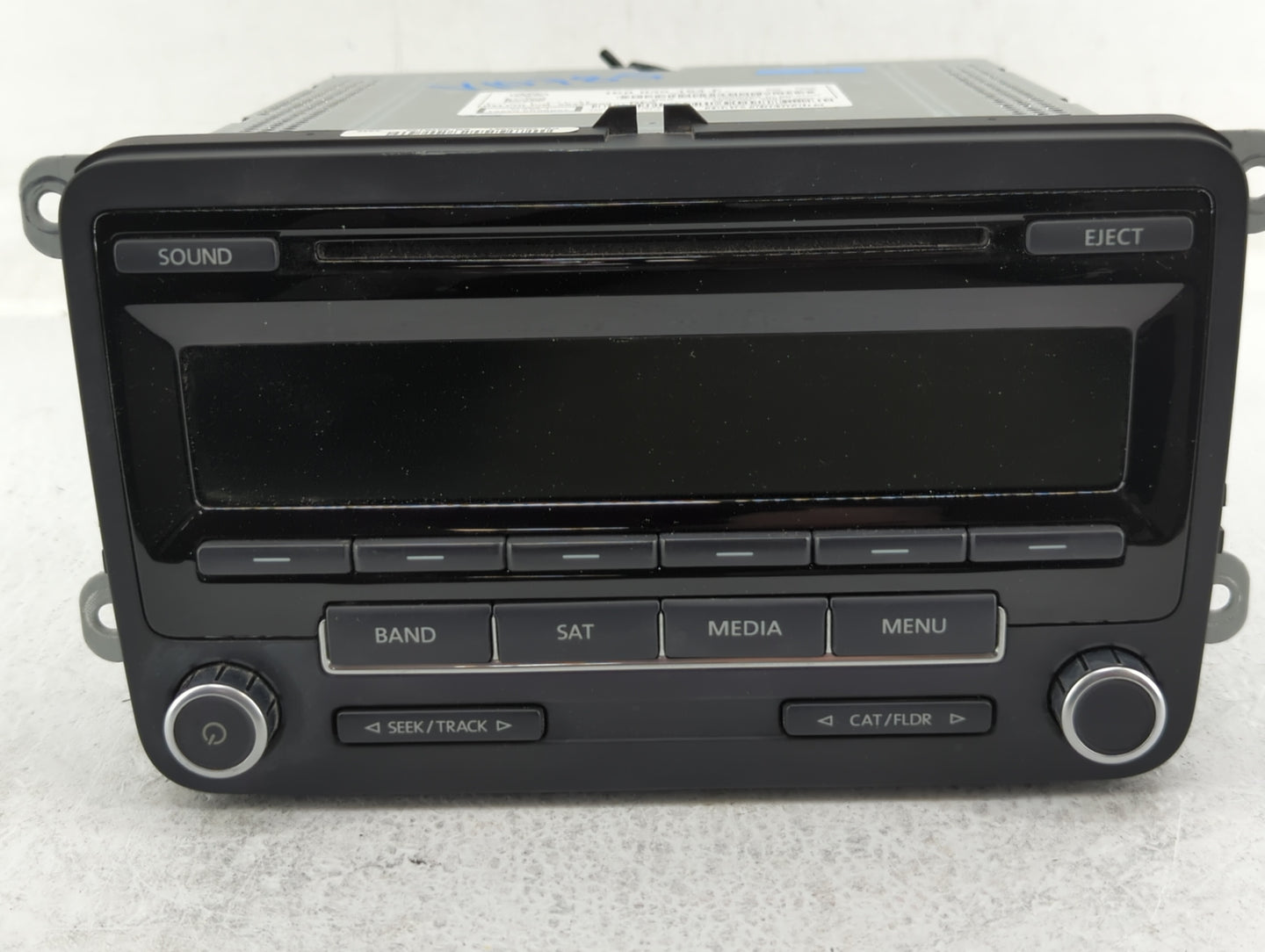 2012-2015 Volkswagen Passat Radio AM FM Cd Player Receiver Replacement P/N:1K0 035 164 D 1K0 035 164 F Fits OEM Used Auto Pa