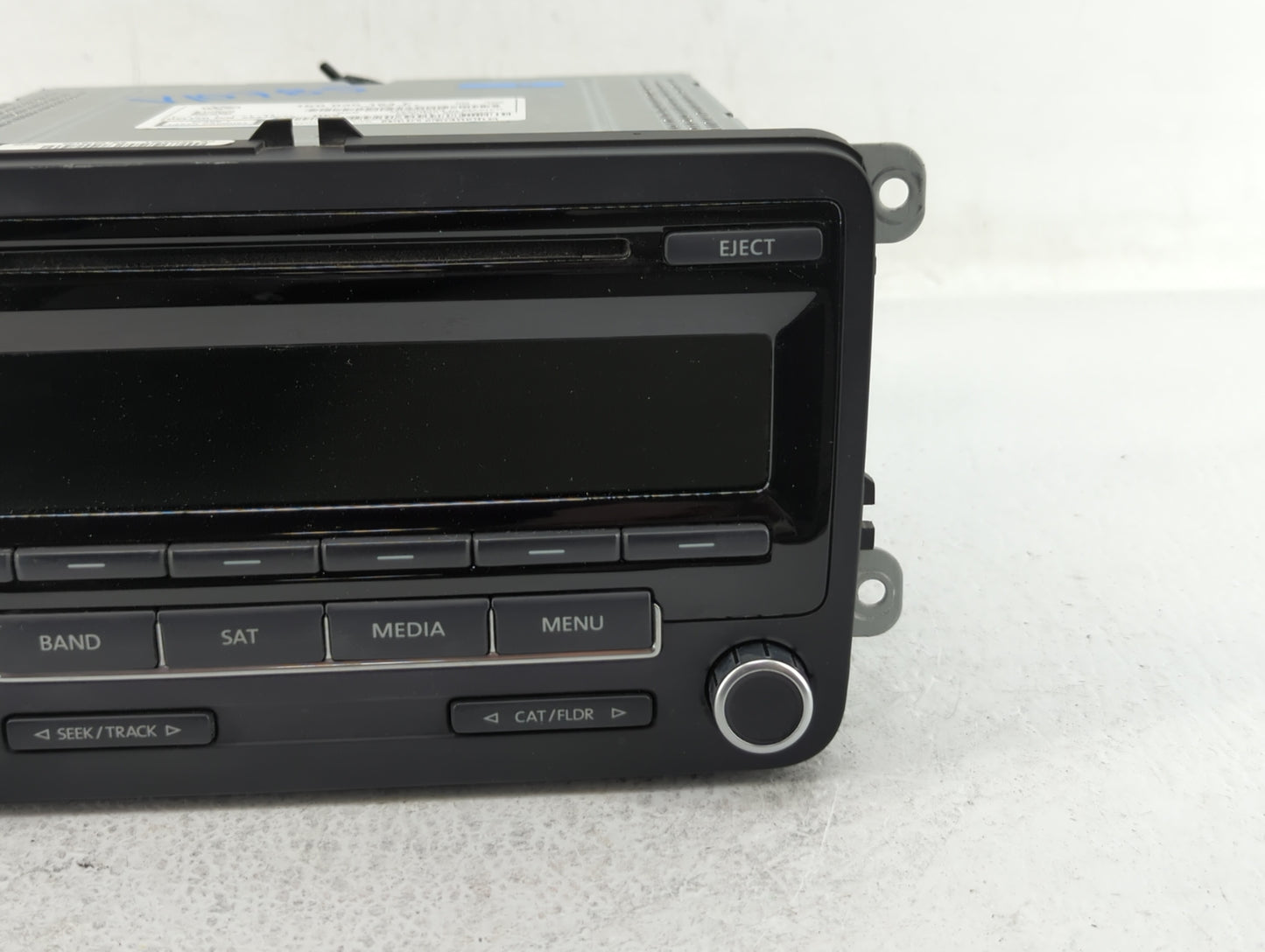 2012-2015 Volkswagen Passat Radio AM FM Cd Player Receiver Replacement P/N:1K0 035 164 D 1K0 035 164 F Fits OEM Used Auto Pa