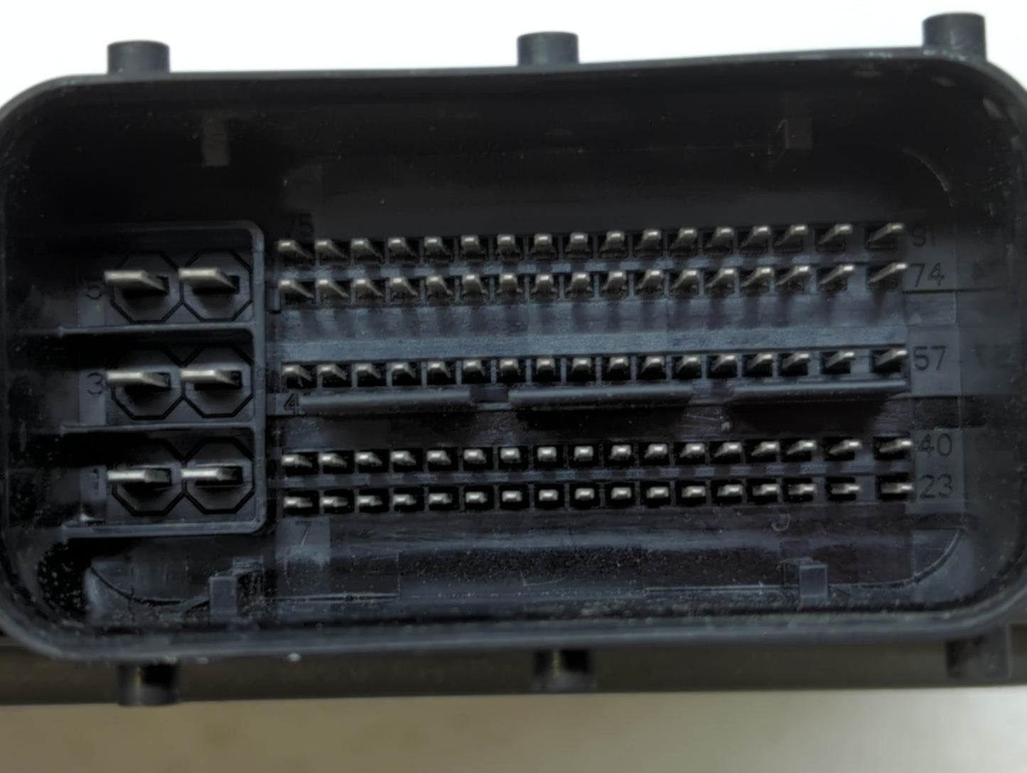 2015 Volkswagen Passat PCM Engine Control Computer ECU ECM PCU OEM P/N:06K 906 071 K Fits OEM Used Auto Parts - Oemusedautop