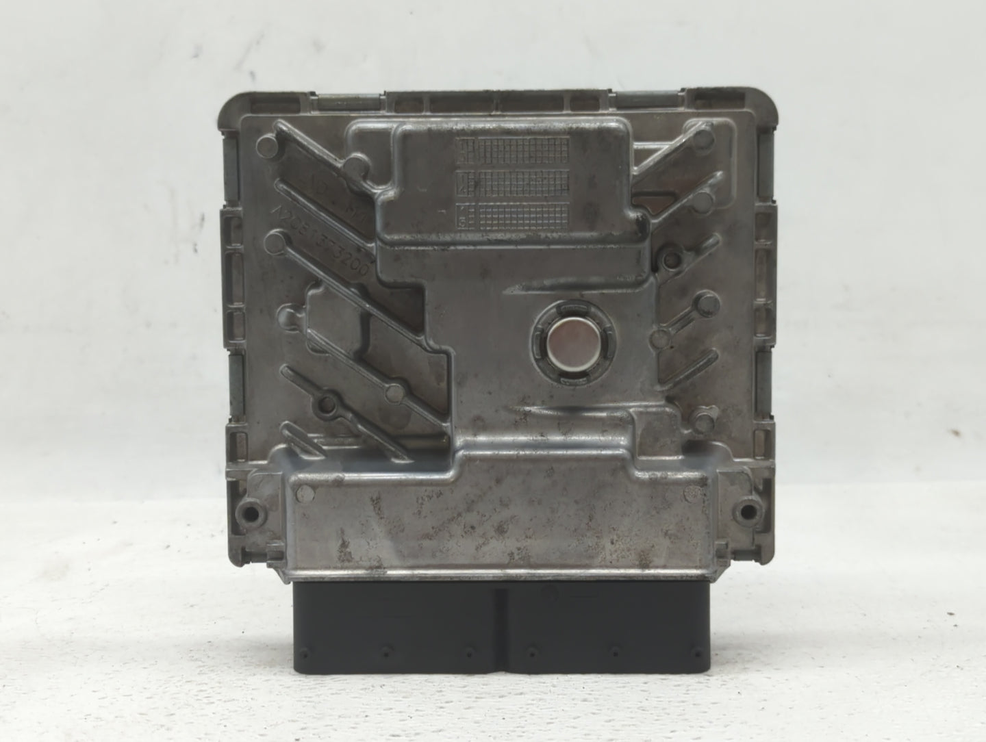 2015 Volkswagen Passat PCM Engine Control Computer ECU ECM PCU OEM P/N:06K 906 071 K Fits OEM Used Auto Parts - Oemusedautop