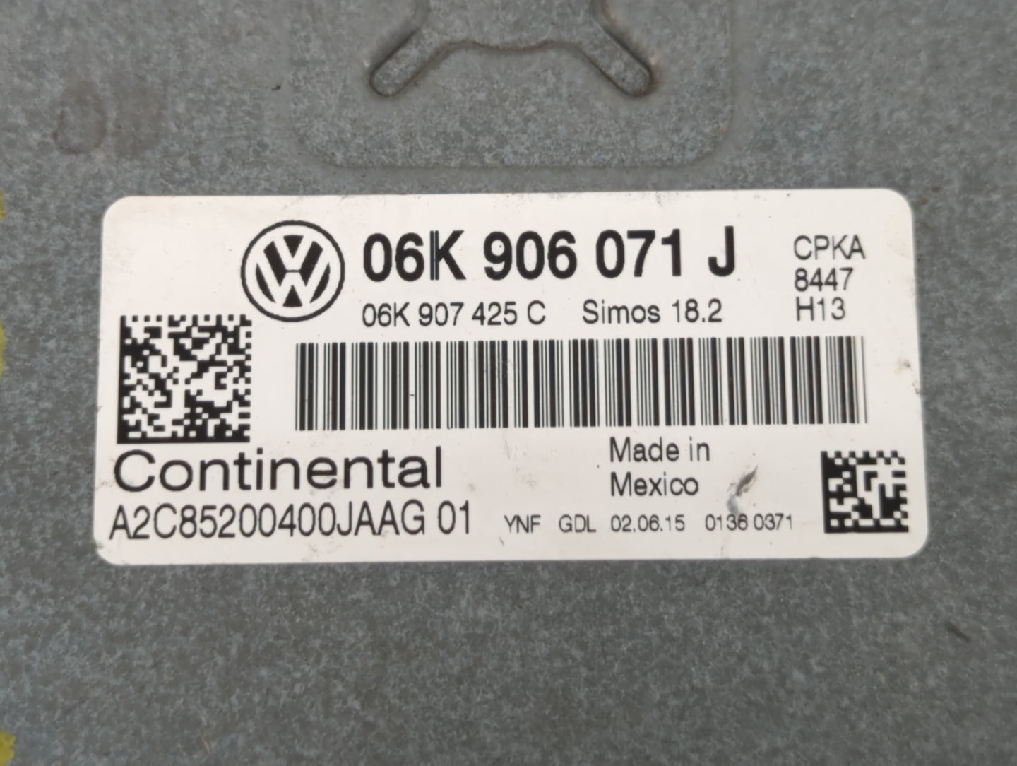 2015 Volkswagen Passat PCM Engine Control Computer ECU ECM PCU OEM P/N:06K 906 071 J Fits OEM Used Auto Parts - Oemusedautop