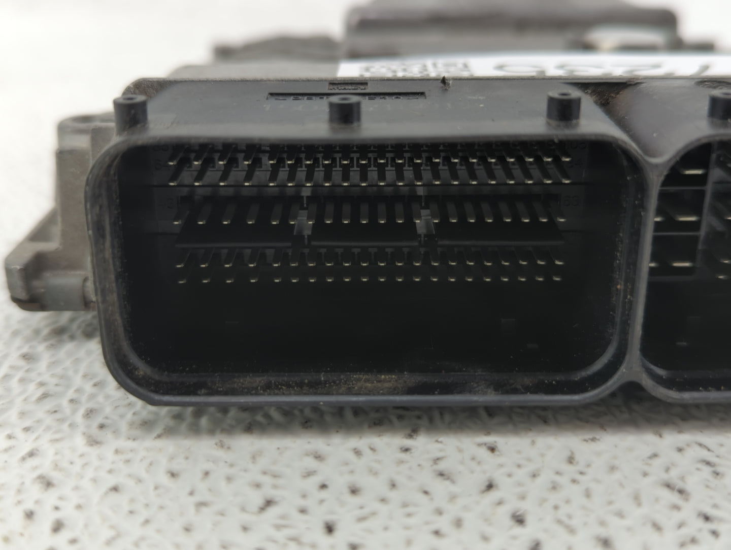 2015 Volkswagen Passat PCM Engine Control Computer ECU ECM PCU OEM P/N:06K 906 071 J Fits OEM Used Auto Parts - Oemusedautop