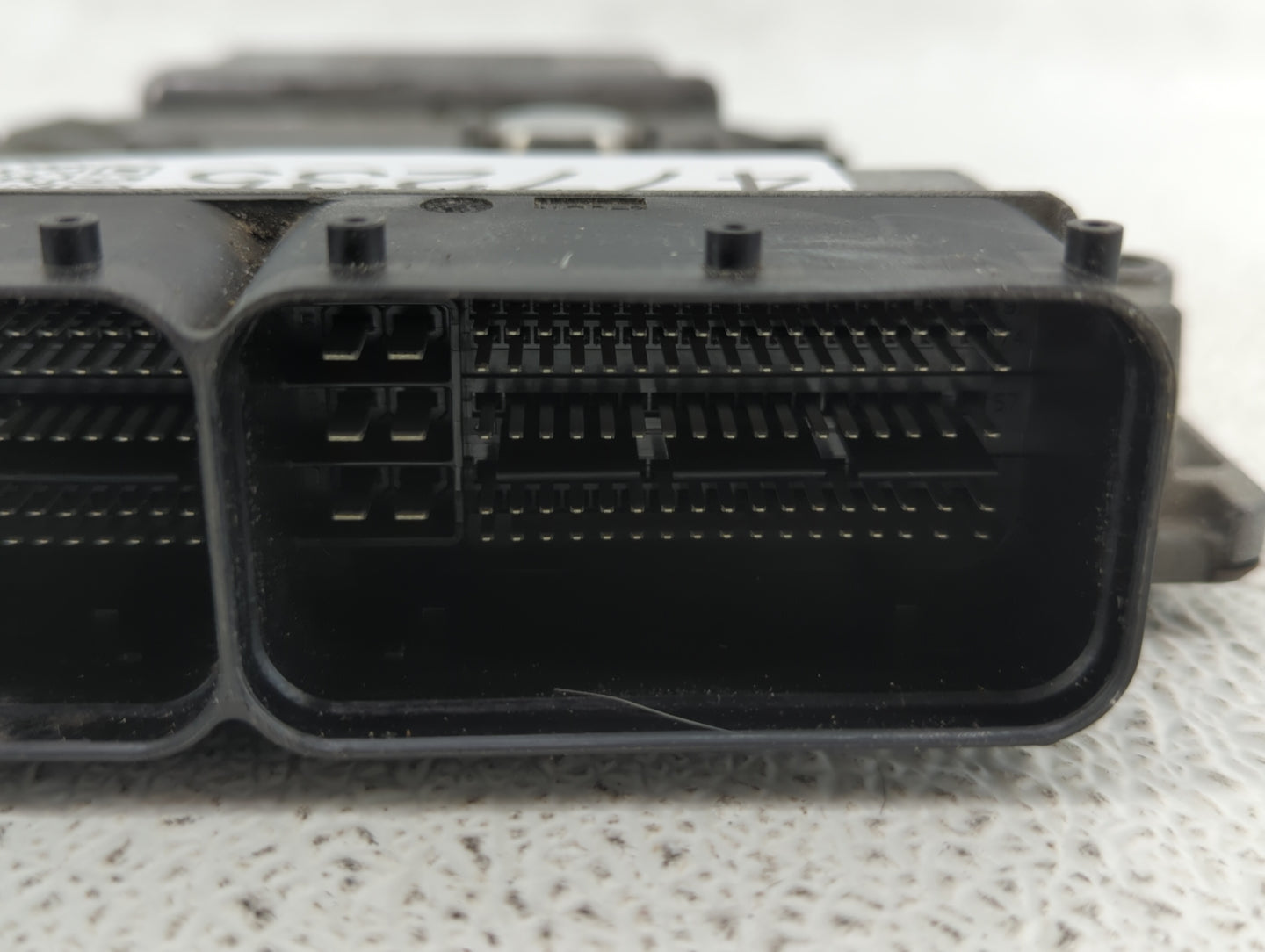 2015 Volkswagen Passat PCM Engine Control Computer ECU ECM PCU OEM P/N:06K 906 071 J Fits OEM Used Auto Parts - Oemusedautop